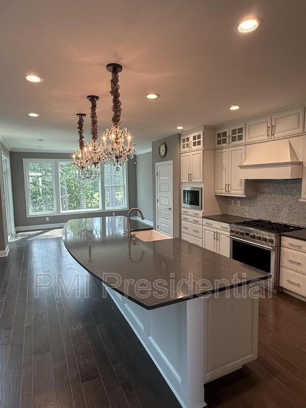 17919 Stonewolf Dr - Photo 6 of 20