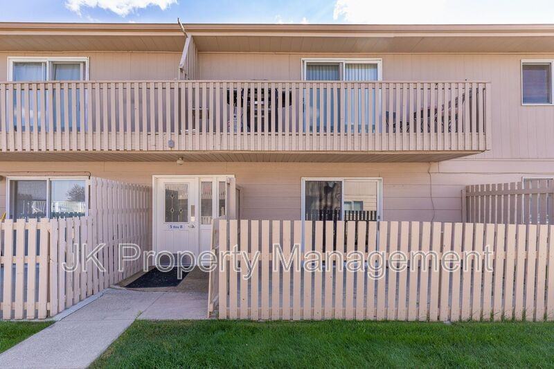 4604 3rd Ave S #14 - Photo 2 of 19