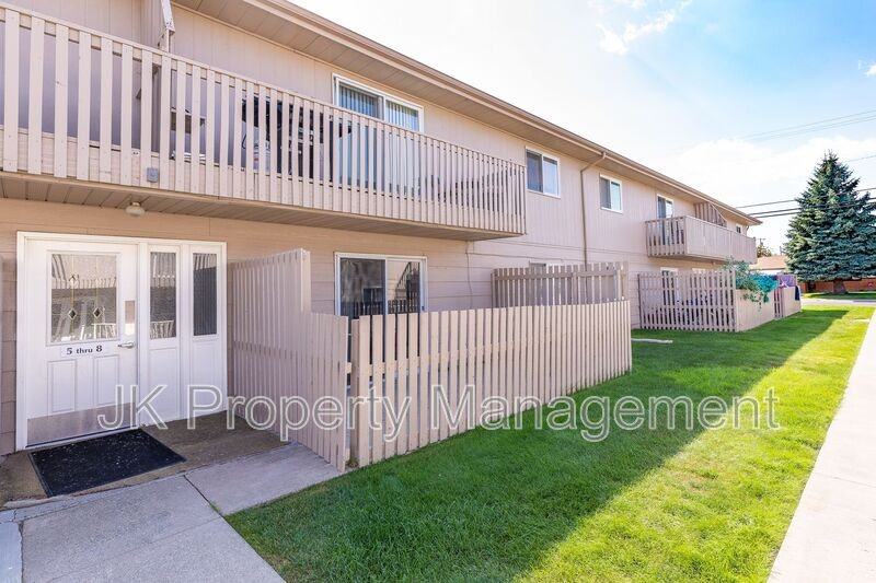 4604 3rd Ave S #14 - Photo 3 of 19