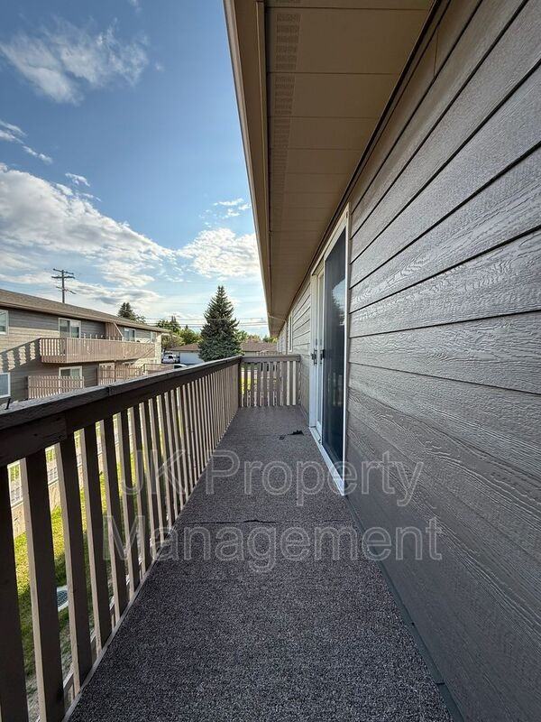 4604 3rd Ave S #14 - Photo 5 of 19