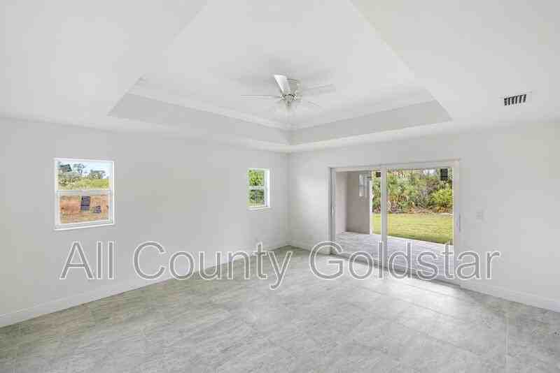 13442 Keystone Boulevard - Photo 5 of 11