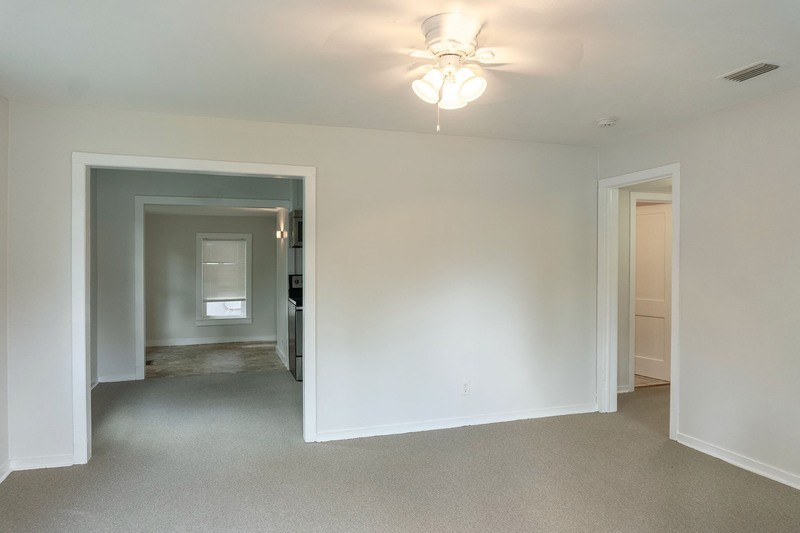 412 Hayden Rd - Photo 2 of 17