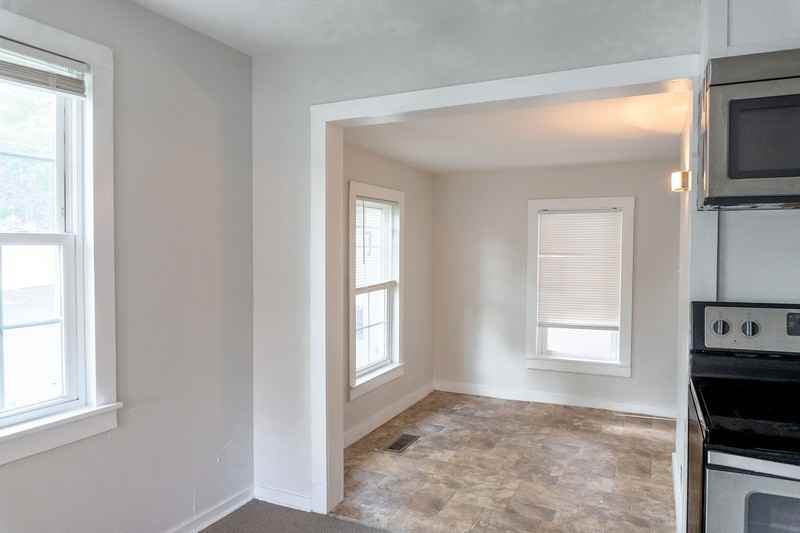 412 Hayden Rd - Photo 6 of 17