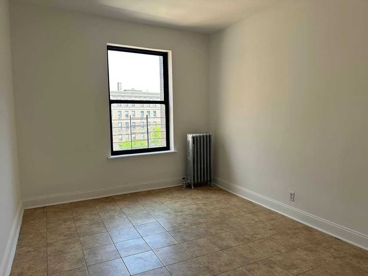 1641 Grand Concourse - Photo 3 of 5