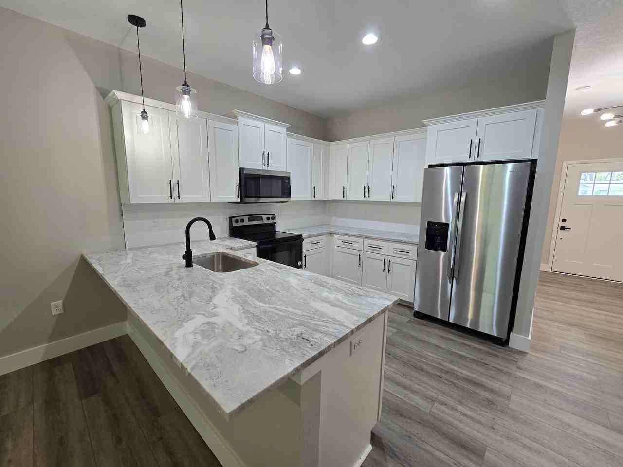 7495 Canterbury St - Photo 3 of 16