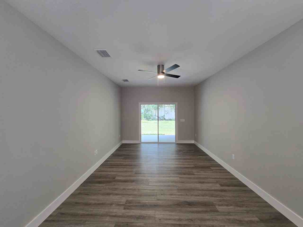 7495 Canterbury St - Photo 5 of 16