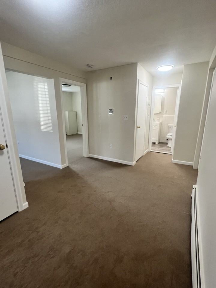 Gardner St #103 - Photo 6 of 10