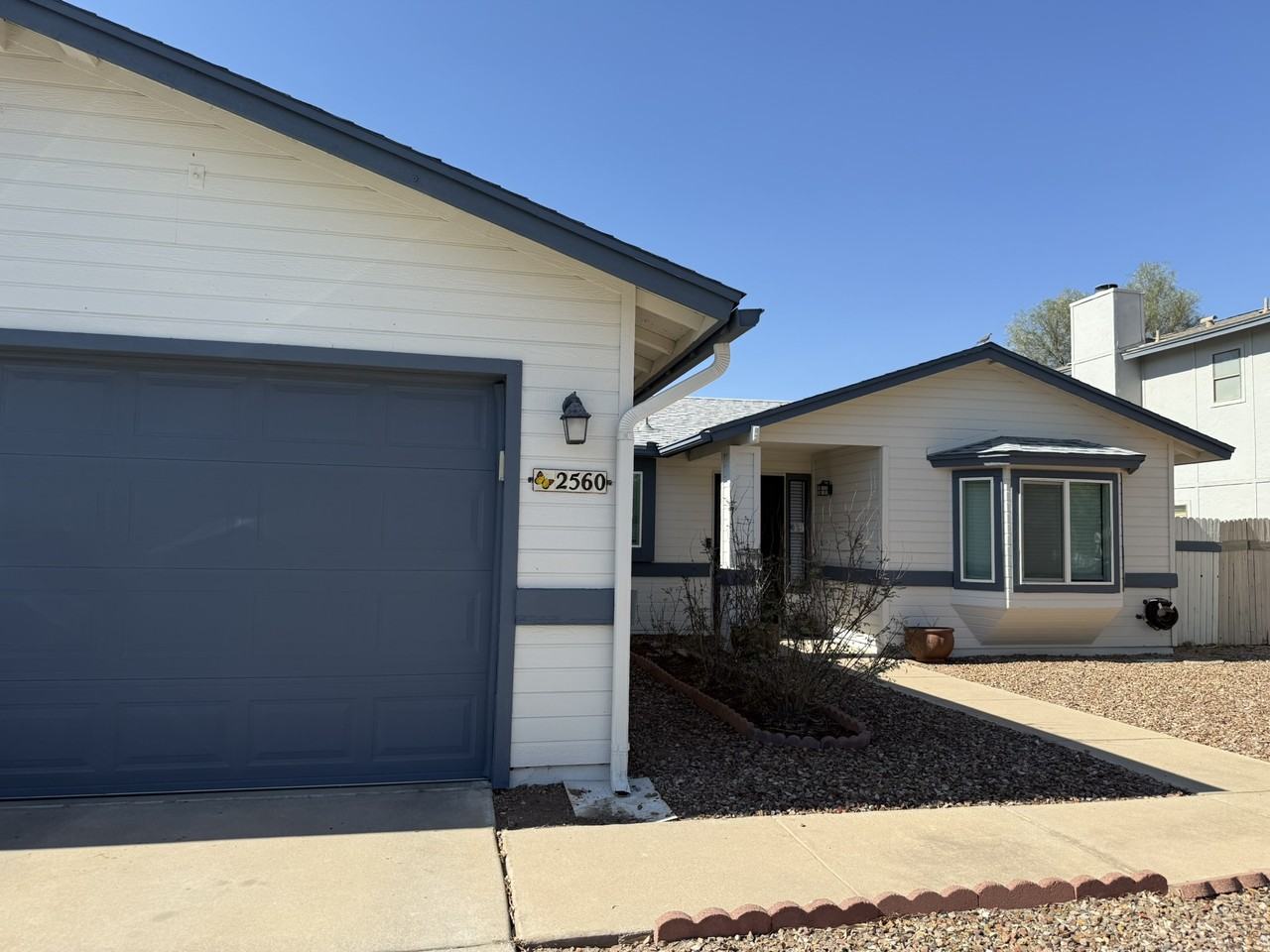 2560 W Tenbrook Way - Photo 2 of 43