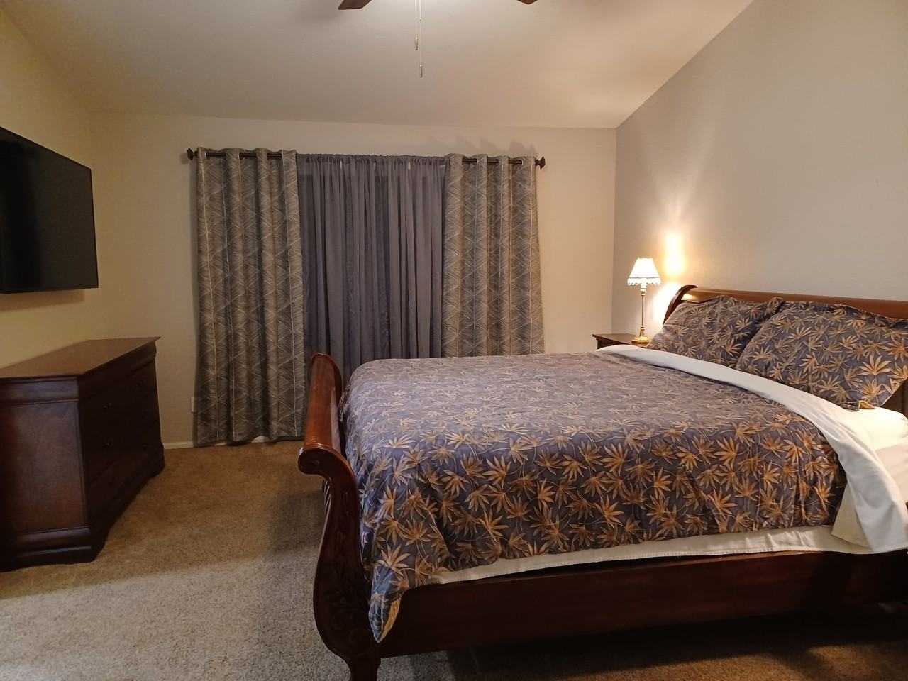 1420 W Iris Dr - Photo 2 of 13