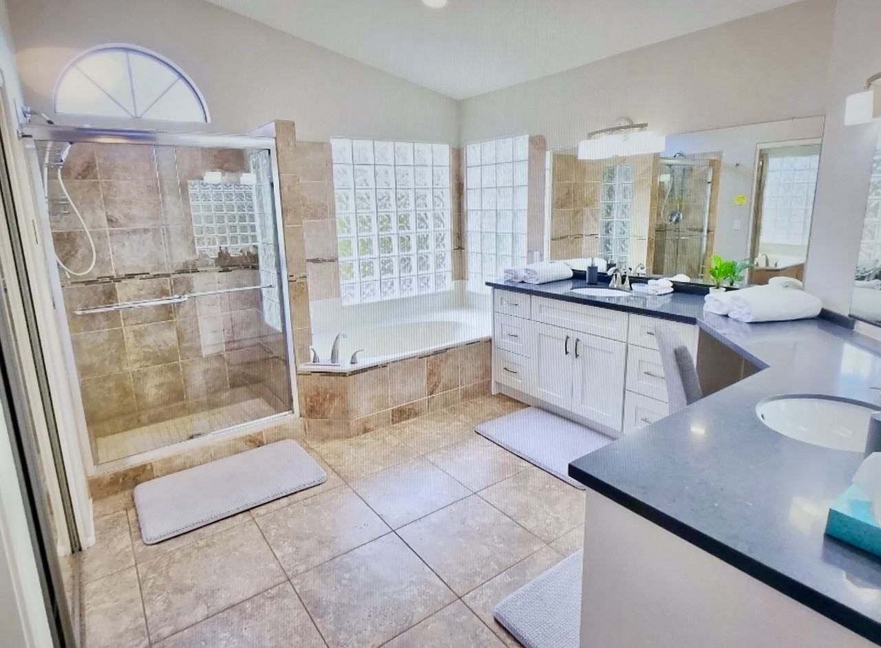 1420 W Iris Dr - Photo 3 of 13