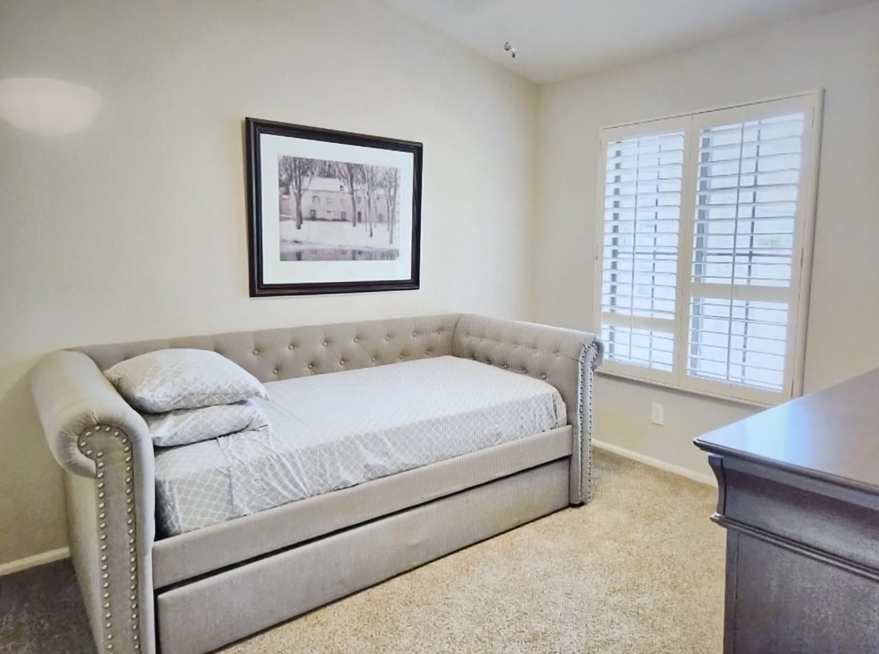 1420 W Iris Dr - Photo 4 of 13