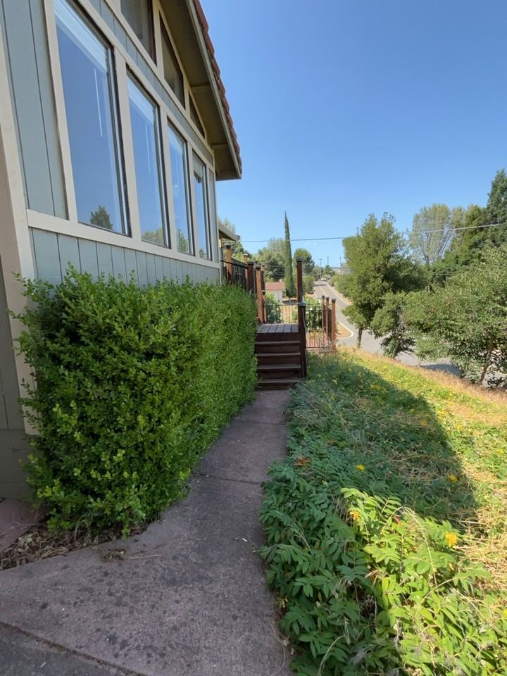 3681 Shoreline View Way - Photo 2 of 23