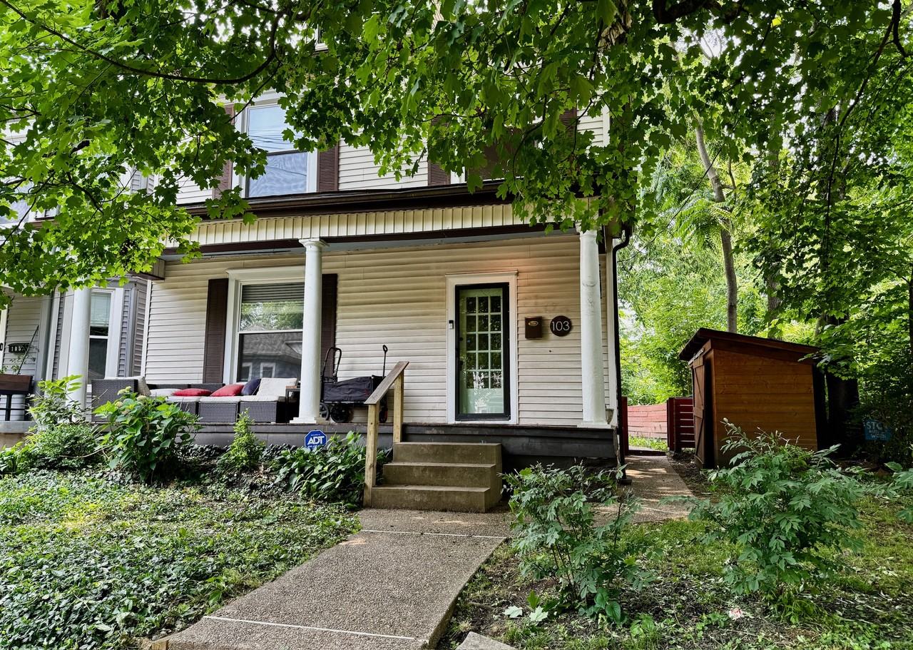 103 Waverly Ct - Photo 2 of 21