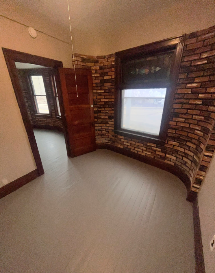 84 Leddy St - Photo 2 of 18