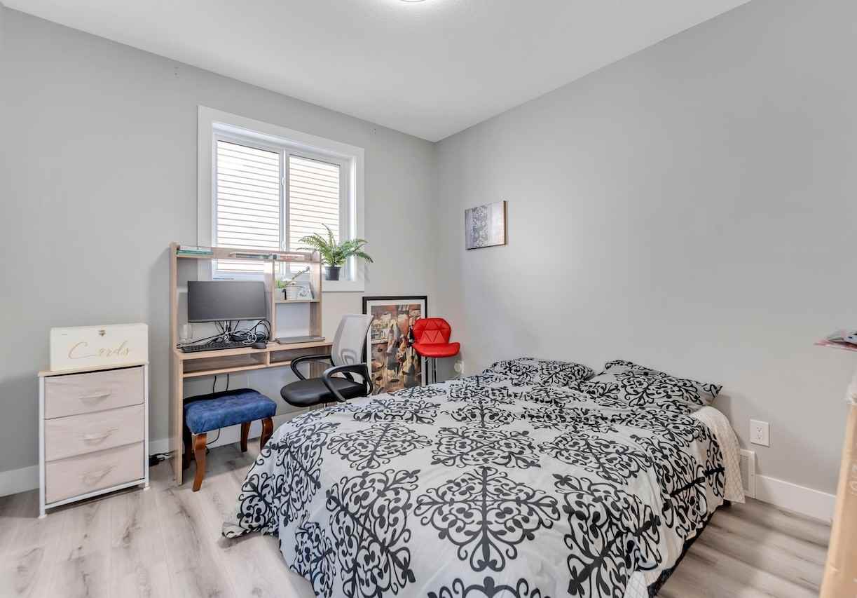 6602 38 Ave - Photo 7 of 19