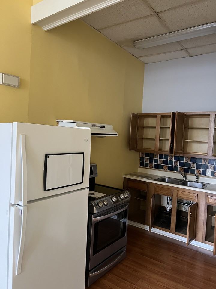 291 Main Street #1 - Photo 2 of 6