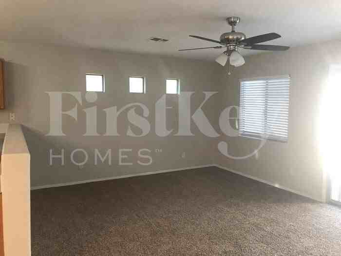 8334 W Hughes Dr - Photo 2 of 38