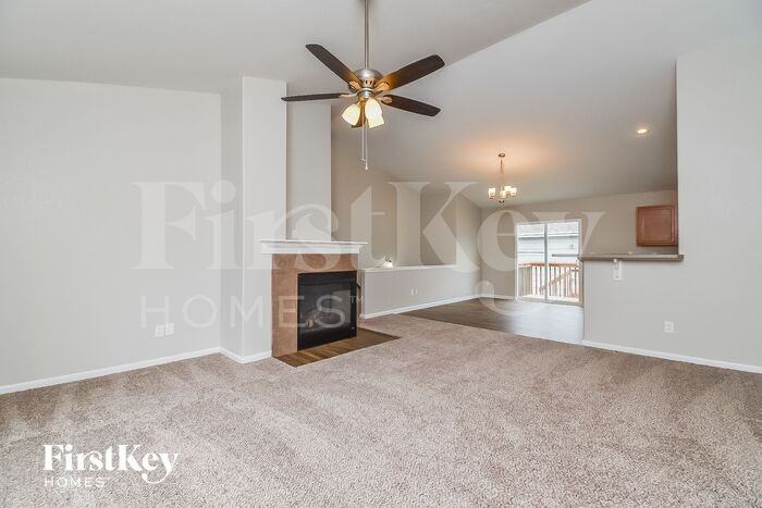 11957 Corbu Hts - Photo 3 of 15