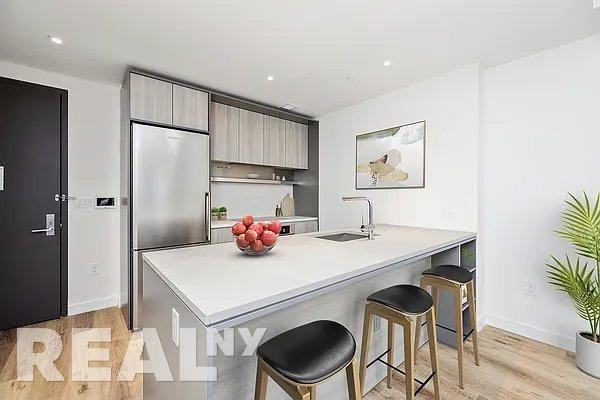 Chrystie St #12A - Photo 2 of 15