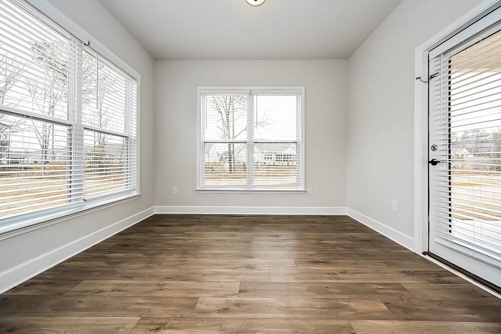 217 Nuttall Dr - Photo 5 of 16