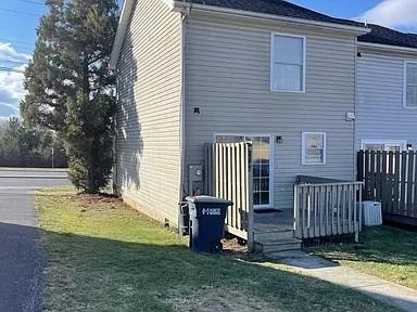 1540 W Market St - Photo 3 of 12