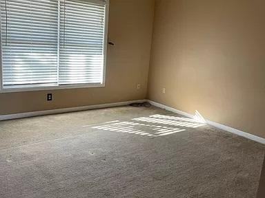 1540 W Market St - Photo 7 of 12