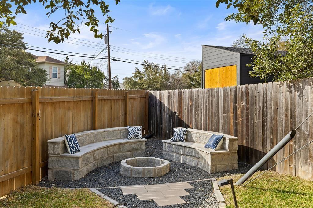 3145 Chisholm Trl - Photo 2 of 10