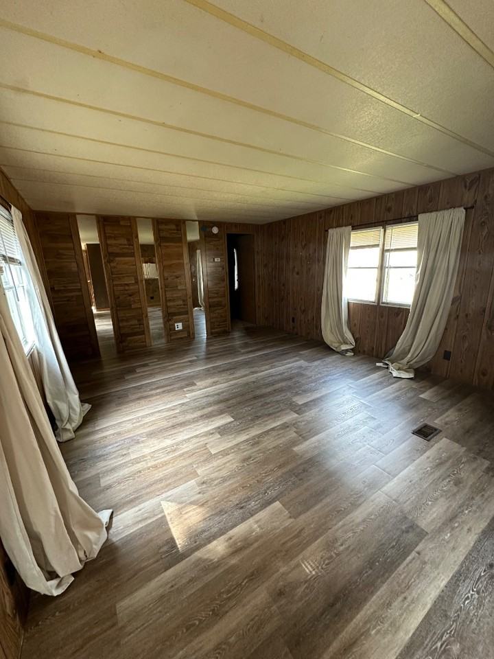 3107 Switzer Rd - Photo 3 of 10