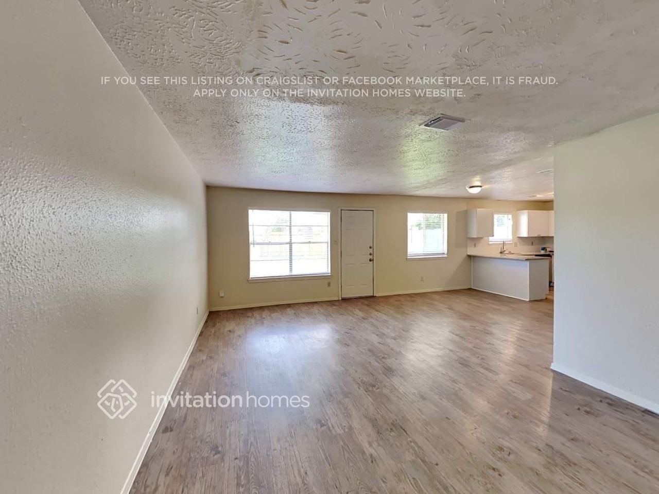 9812 Robin St - Photo 4 of 17