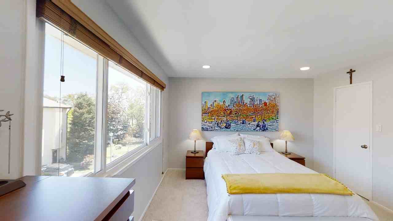 1924 N Woodley St #1 - Photo 2 of 43