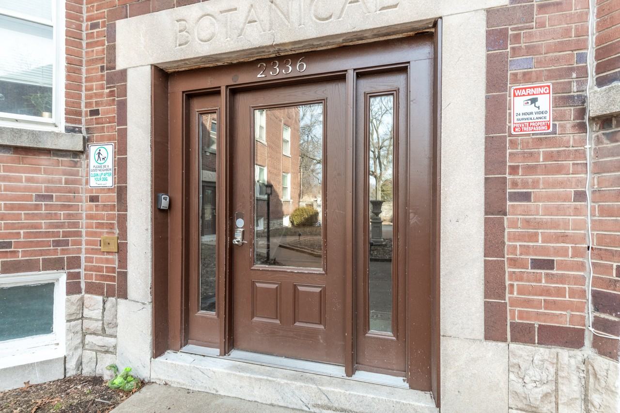 2338 Tower Grove Ave #2E - Photo 2 of 13