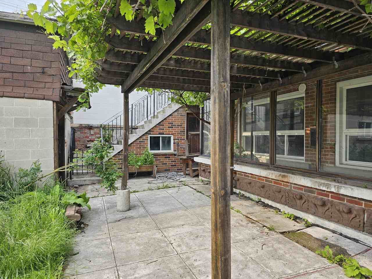 2170 Dufferin Street - Photo 3 of 17