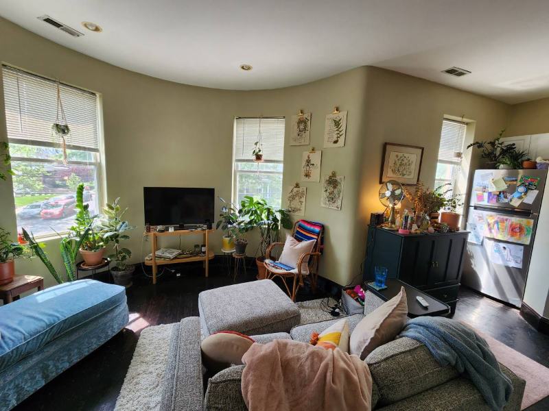 1425 Allison St Nw #A2 - Photo 3 of 40