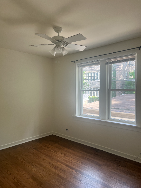 2 W Armitage Ave #2ndFL - Photo 2 of 3
