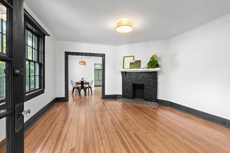 1710 Shelby Ave - Photo 2 of 20