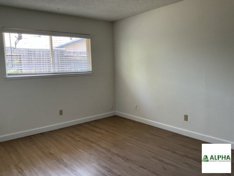 5809 Hazel Ave - Photo 6 of 12