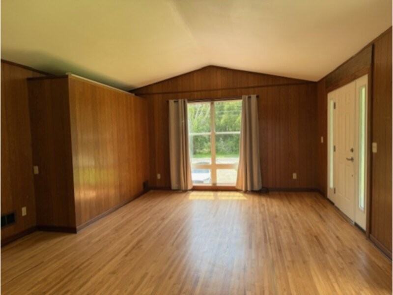 1441 Balmy Beach Dr - Photo 5 of 10