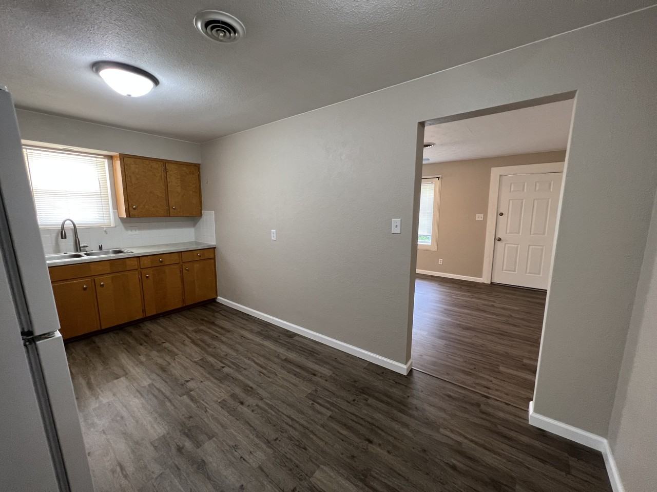 618 N Ohio St #NA - Photo 4 of 10