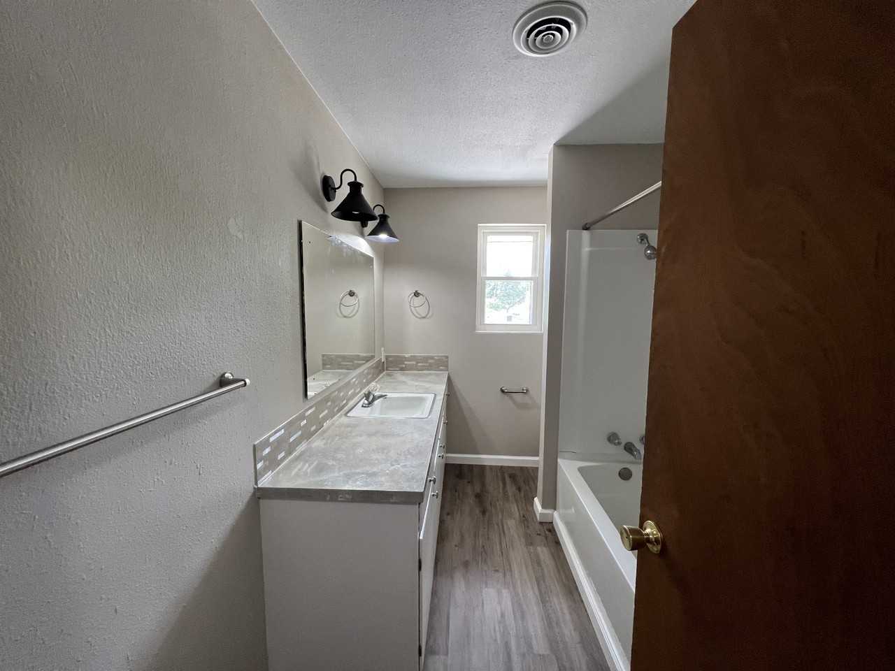 618 N Ohio St #NA - Photo 6 of 10