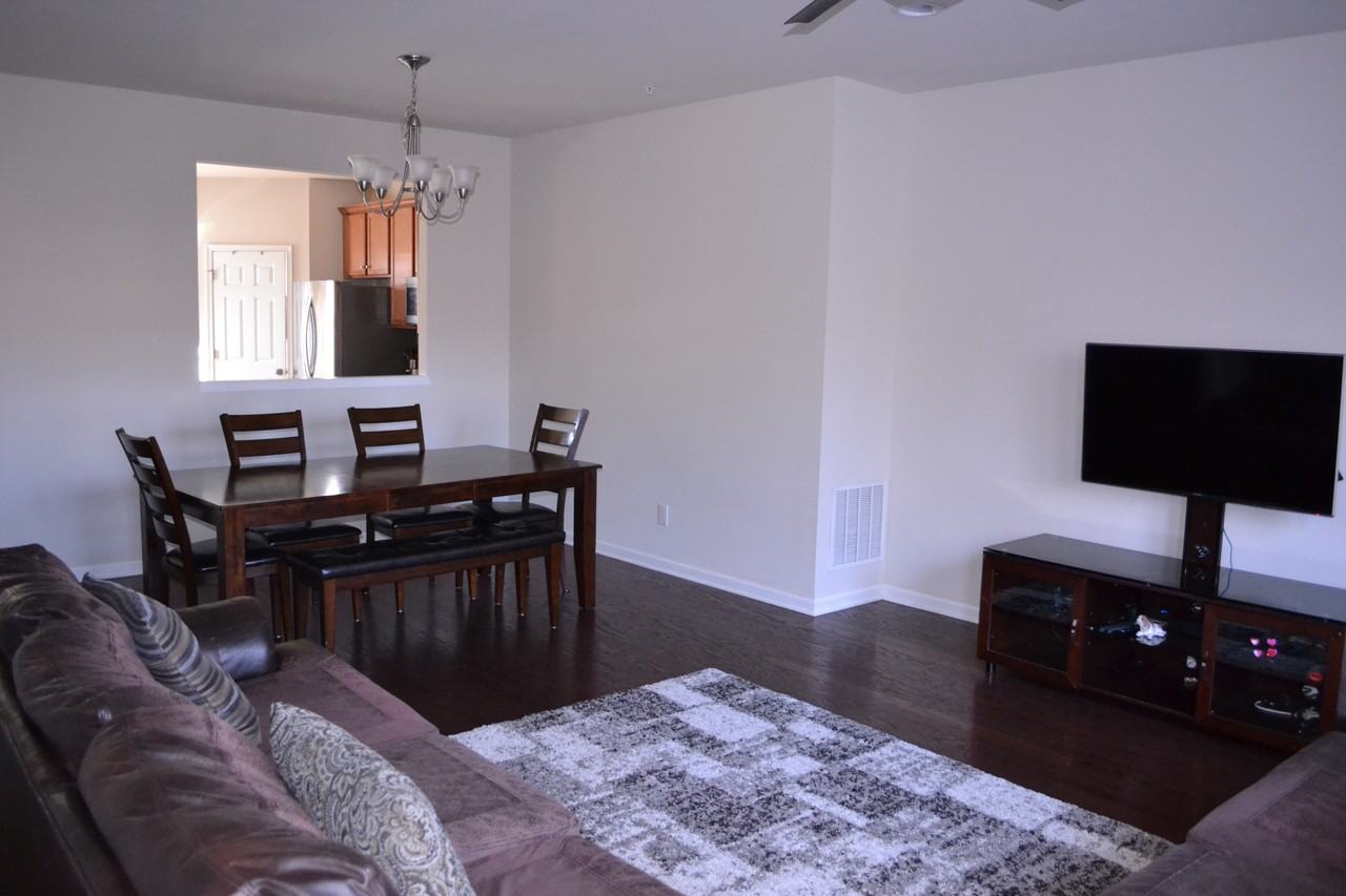 1718 Beacon Ln #1 - Photo 2 of 18