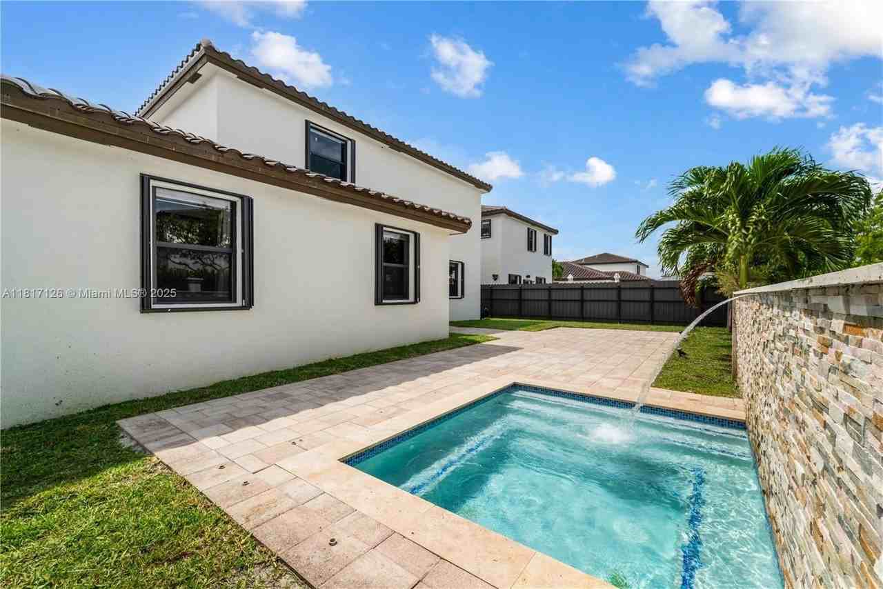 22938 Sw 128th Pl - Photo 2 of 39