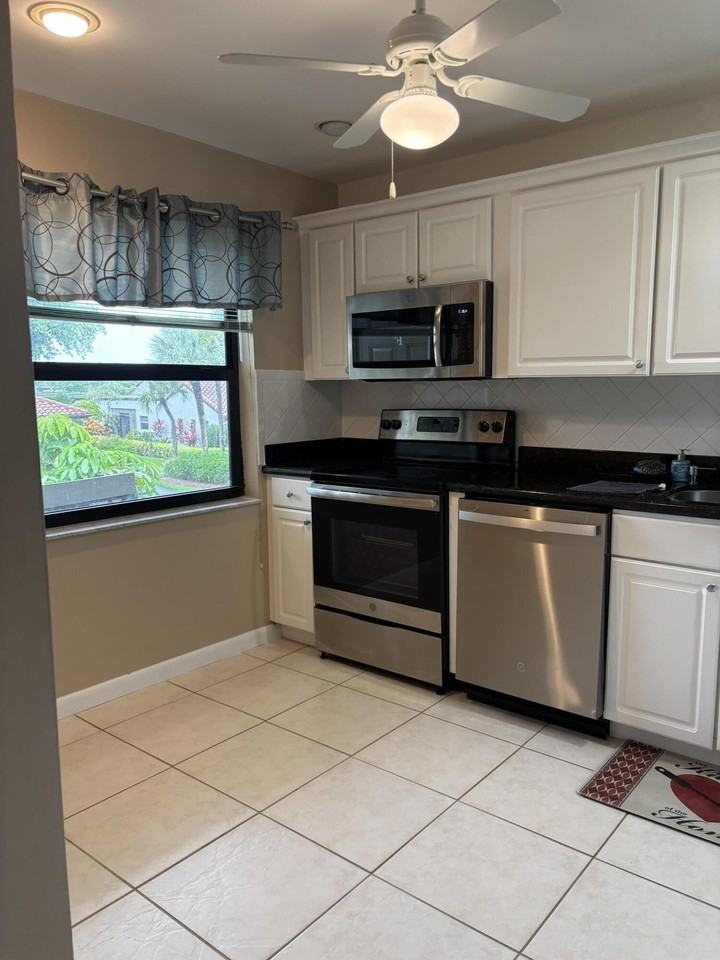 21500 Cypress Hammock Dr #38F - Photo 2 of 17