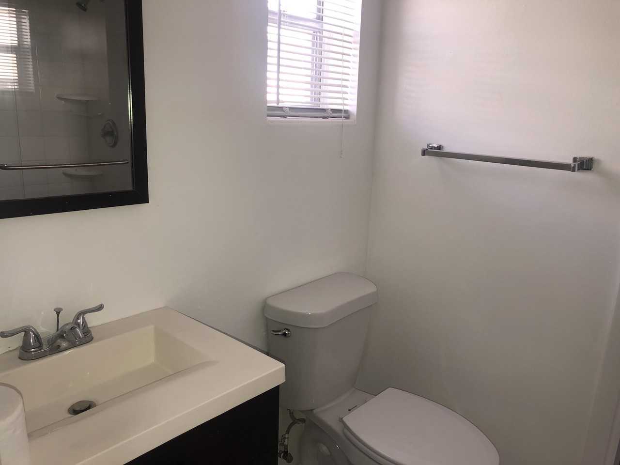 4500 N Flagler Dr #A6 - Photo 7 of 22