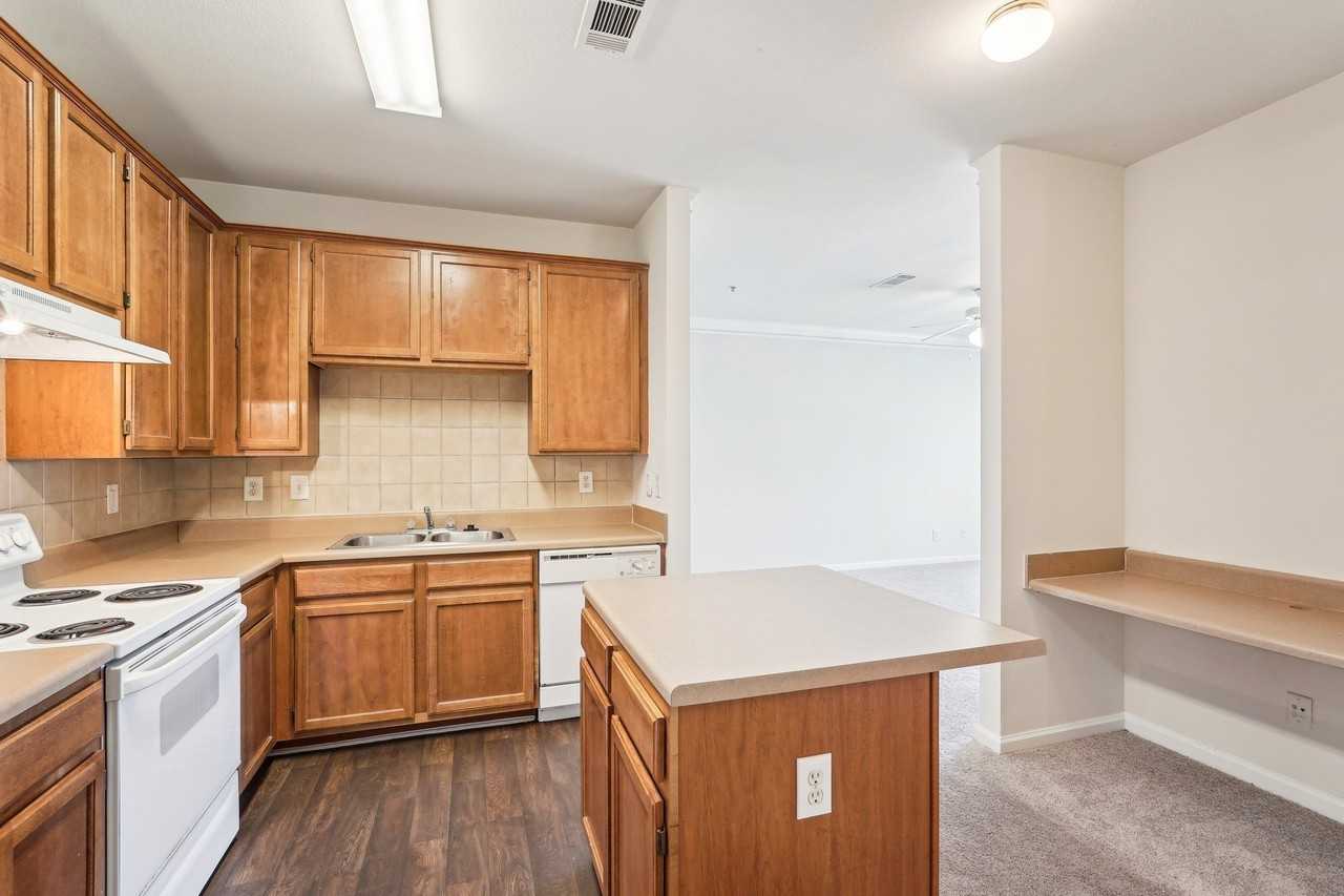 Wesley Stonecrest Apartments at Lithonia - Photo 7 of 51