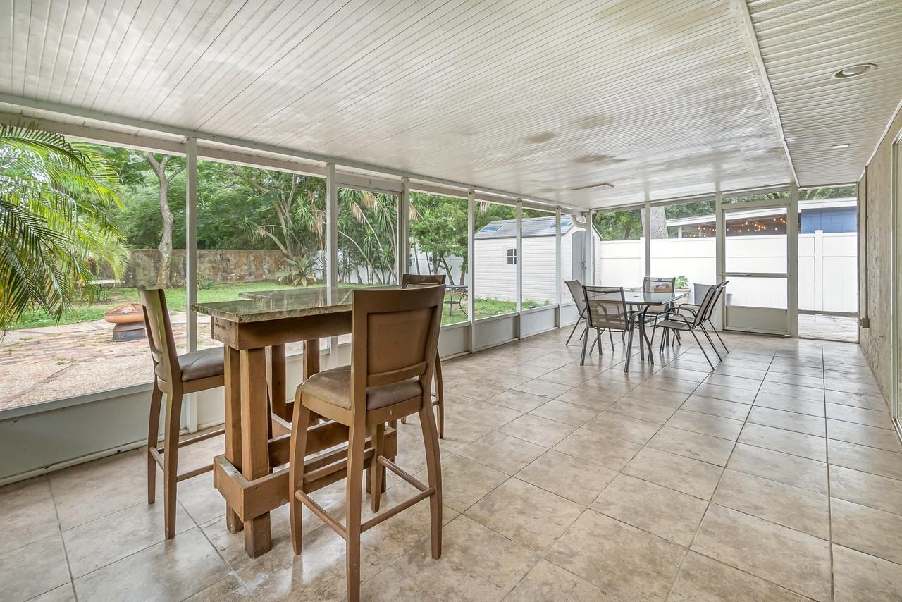 E Kaley St - Photo 4 of 8