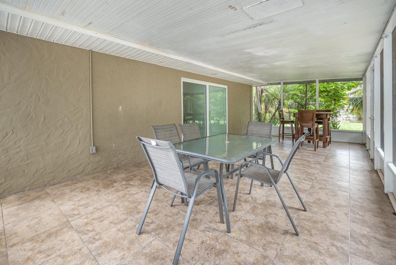 E Kaley St - Photo 5 of 8