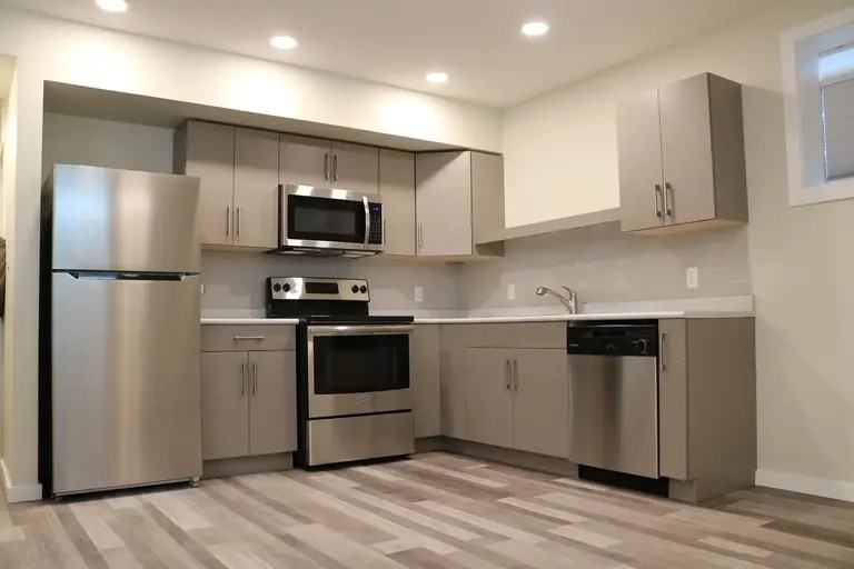 540 Harrow St #1 - Photo 2 of 10