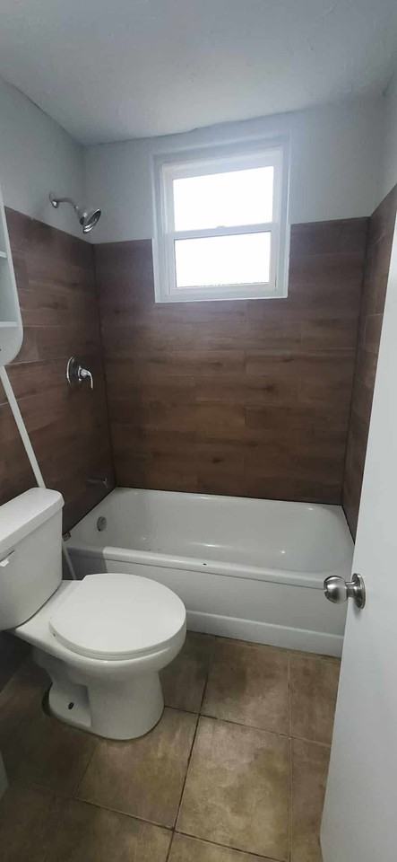 259 Jones St #1 - Photo 2 of 9
