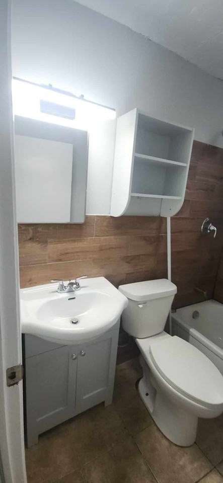 259 Jones St #1 - Photo 3 of 9