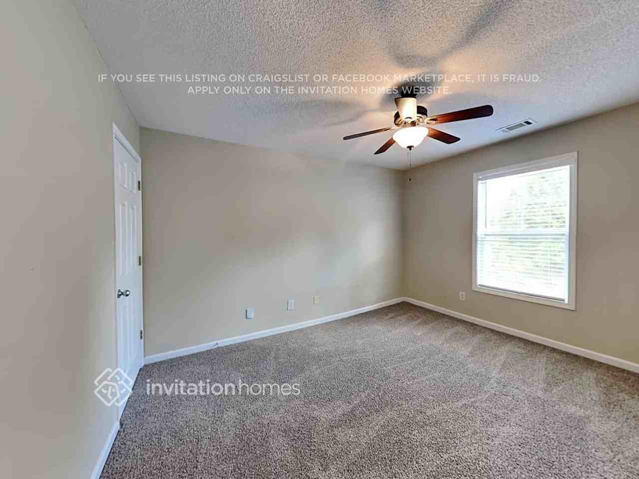 3786 Pine Village Pl - Photo 5 of 9